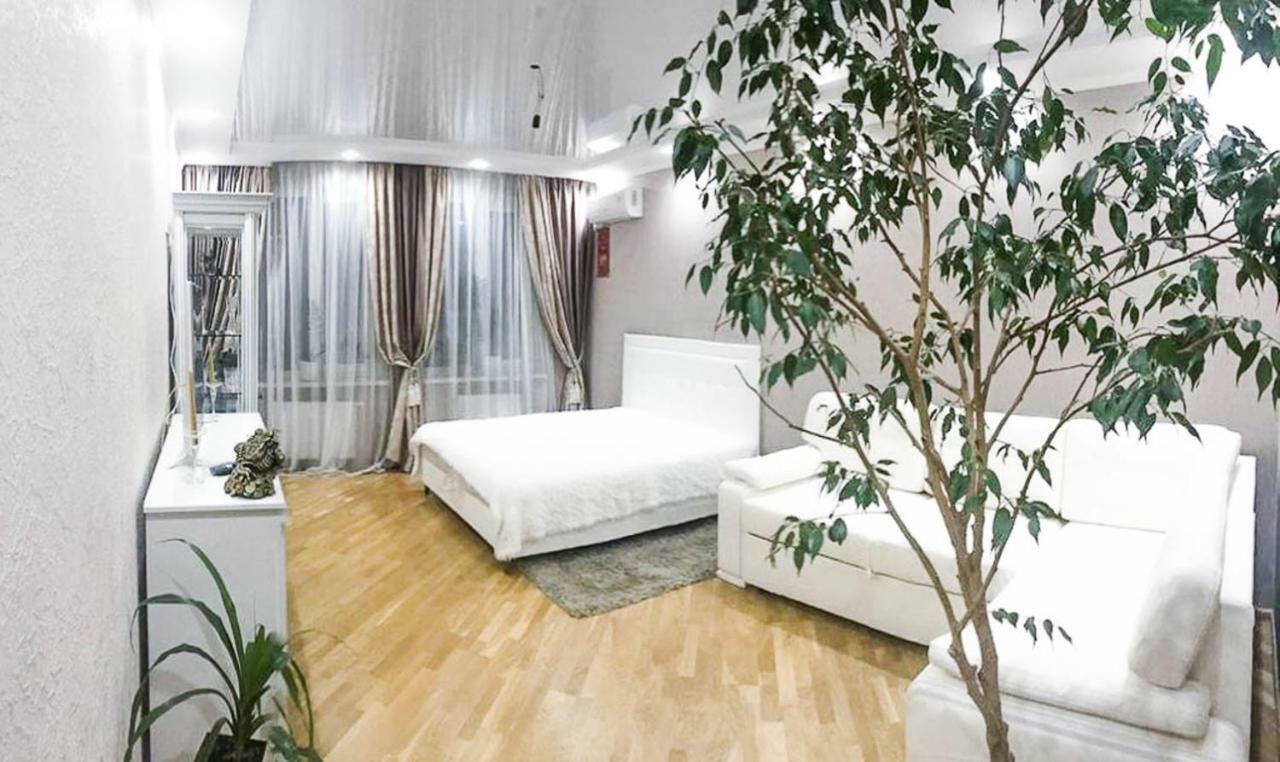 Rent-Kiev Apartment On Luxklavdievskaya Kyiv Exterior foto